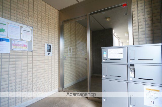 フローラル メゾンの玄関写真