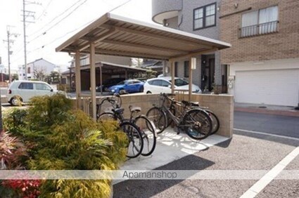 ＬｏｃｏＭｏｃｏＩＶ[1LDK/43.34m2]の駐車場