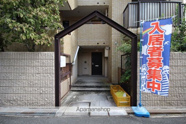 エミネント豊中の玄関写真