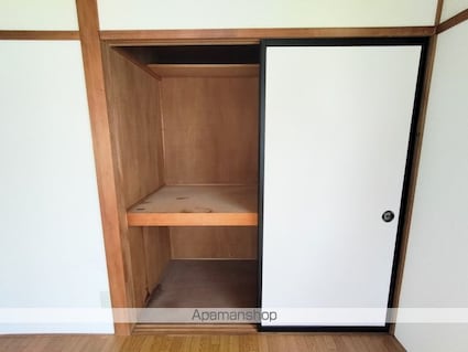 ホワイティー沙羅Ｂ棟[2DK/47.79m2]の収納