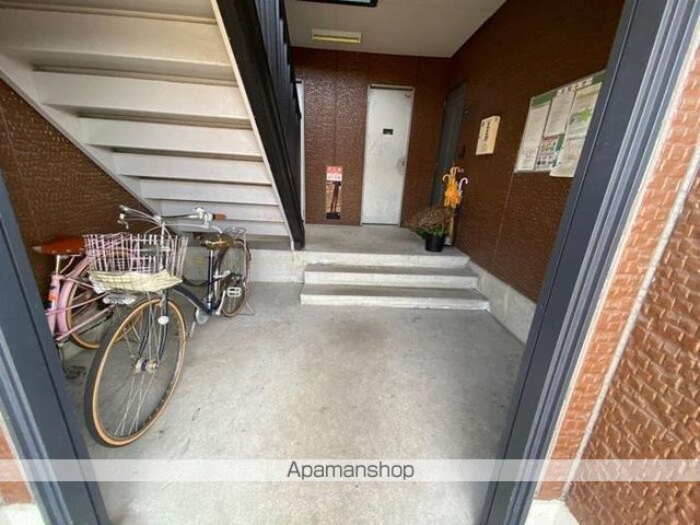 レジデンス・タケカタの玄関写真