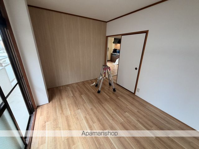 レジデンス招提の内装写真