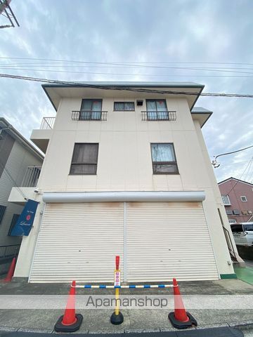 三郷ハイツの外観写真