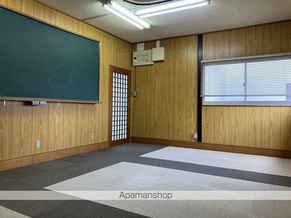 松永町３丁目貸テナント[事務所/39.22m2]の内装1