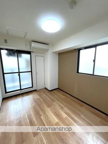 コレクション西田辺の内装写真