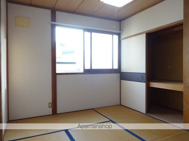 ハイブローム八幡の内装写真