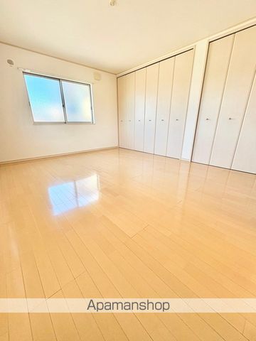 丸根町2丁目戸建の内装写真