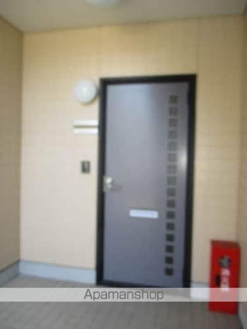 和歌山県和歌山市本脇[2LDK/46.8m2]のエントランス3