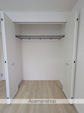 静岡市葵区 2階建 築3年の内装写真