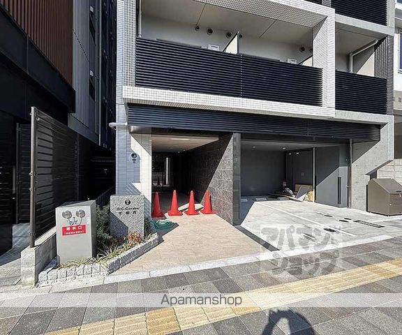 ディーシーガーデン京都西の玄関写真