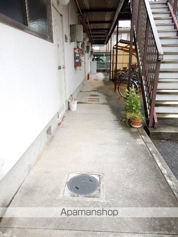 メゾン河合A棟の玄関写真