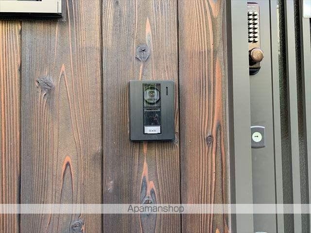 紫野上柏野町16ー4貸家の外観写真
