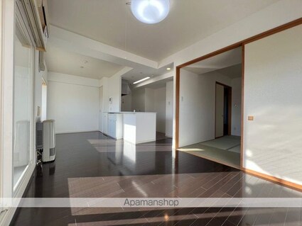 サンデュエル弘前[3LDK/70.55m2]の内装1