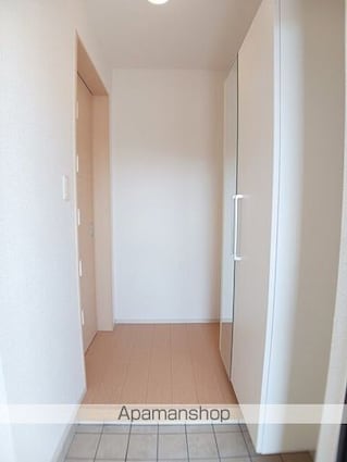 Ｃａｓａ　エスポワール　水口[1LDK/47.08m2]の玄関