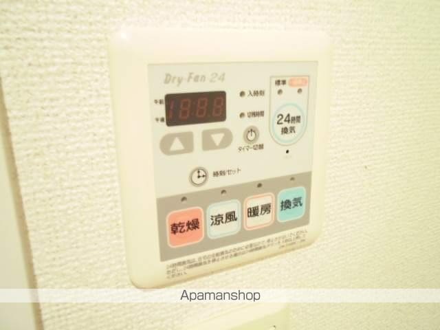 ロイヤル・レジデンス壱番館の内装写真
