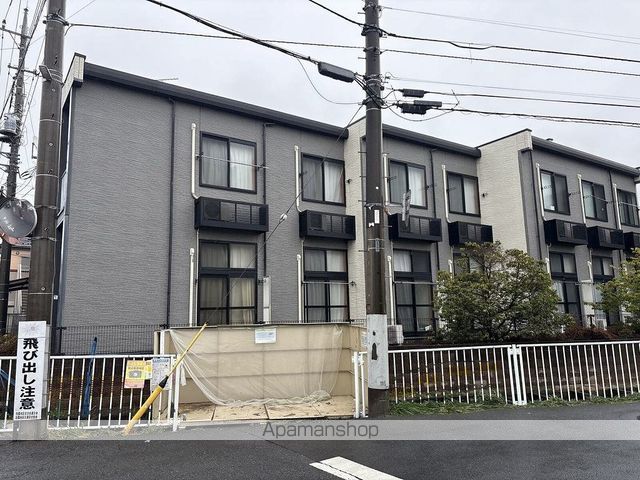レオパレスウエストパレスIIIの外観写真