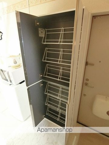 ユナイト六浦セグラーテの内装写真