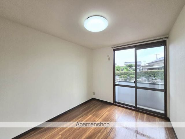 シャーメゾン東小羽山の内装写真