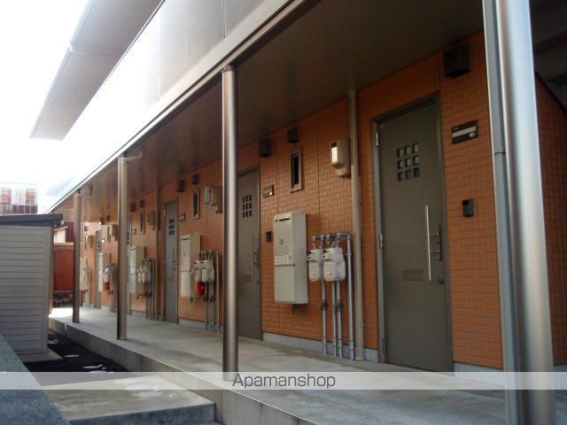 フルールA棟の玄関写真