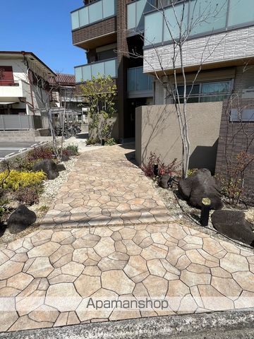 シャーメゾンフィグの玄関写真