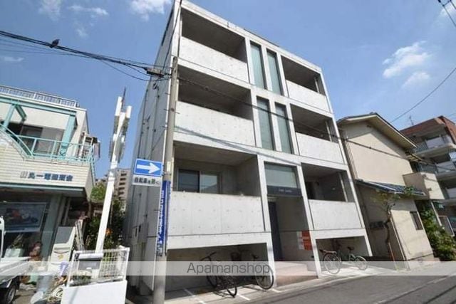 PURE LEAVESの外観写真