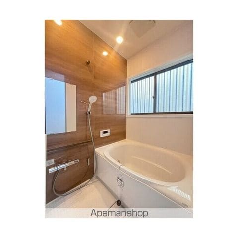 新座市 2階建 築36年の内装写真