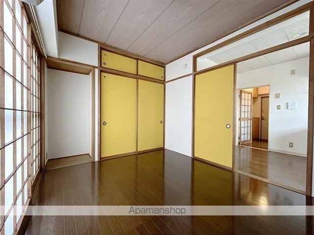 エフ・フラッツ駅前マンションの内装写真