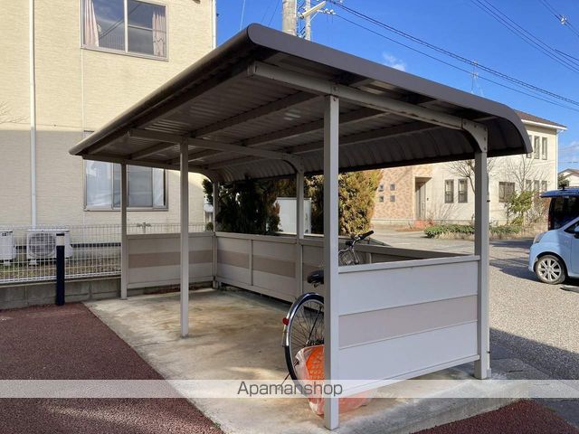 パインズ中島の外観写真
