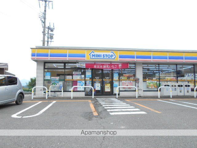 ショー・Mの周辺写真