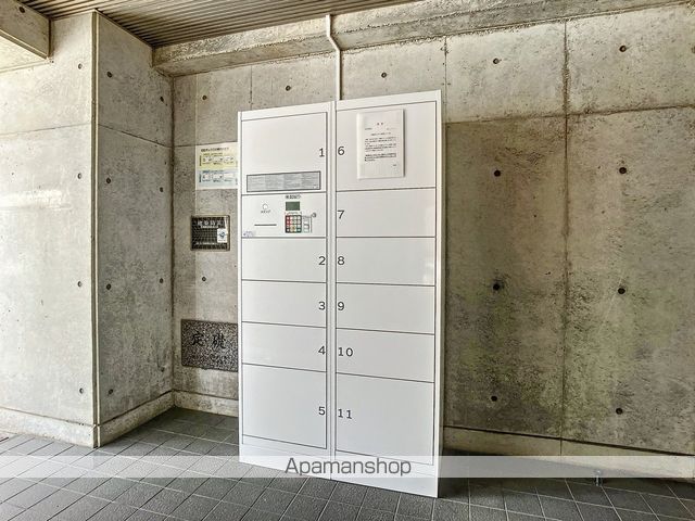 金沢駅西シャンブル18の内装写真