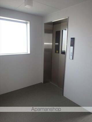 和歌山県和歌山市吉田[1LDK/40m2]の共用部3