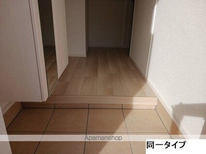 エムズ　グリューエン[1LDK/50.01m2]の玄関