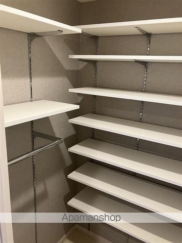 リブリ・スカイ0の内装写真