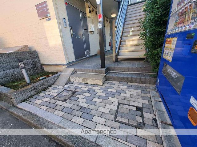 レオパレス冨士の玄関写真