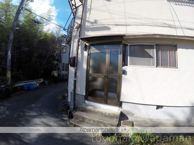 春日町3丁目テラスハウスの玄関写真