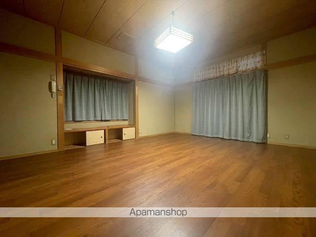 古国府戸建ての内装写真