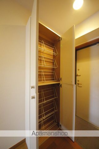 コルトーナ聖蹟の内装写真