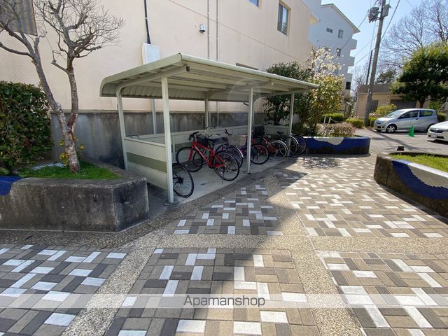 鹿の子台北ハイツ15号棟の外観写真
