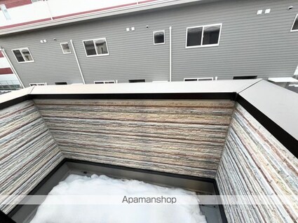 ビバン・メゾン[1LDK/84.34m2]のバルコニー