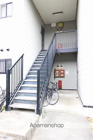 ゴールドハイツD棟の玄関写真