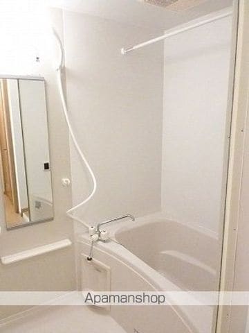 パイナリ今沢の内装写真