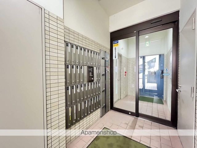 テイネ1・4マンションの玄関写真