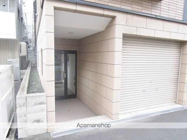 パークヒルズ中島公園の玄関写真