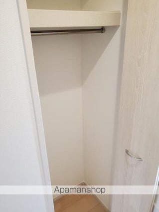 リブタス中野江原町[1K/16.19m2]の収納