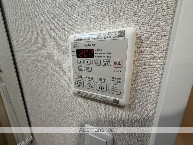 FIRST FIORE 三国IIの内装写真