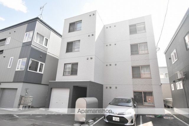 ヴレネージュ平岸WESTの外観写真
