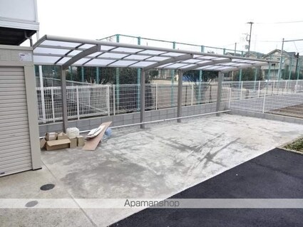 東京都武蔵村山市残堀２丁目[2LDK/57.09m2]の共用部2