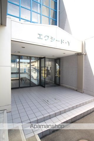 エクシードYの玄関写真