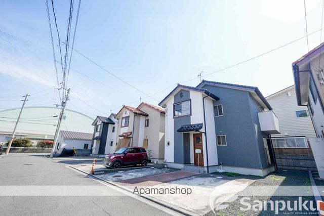 松山市 2階建 築16年の外観写真