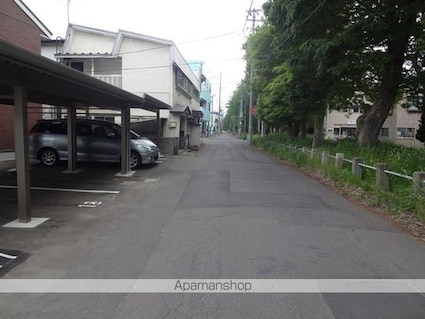 フラワータウン栄町　Ｂ[3LDK/68.8m2]の周辺1